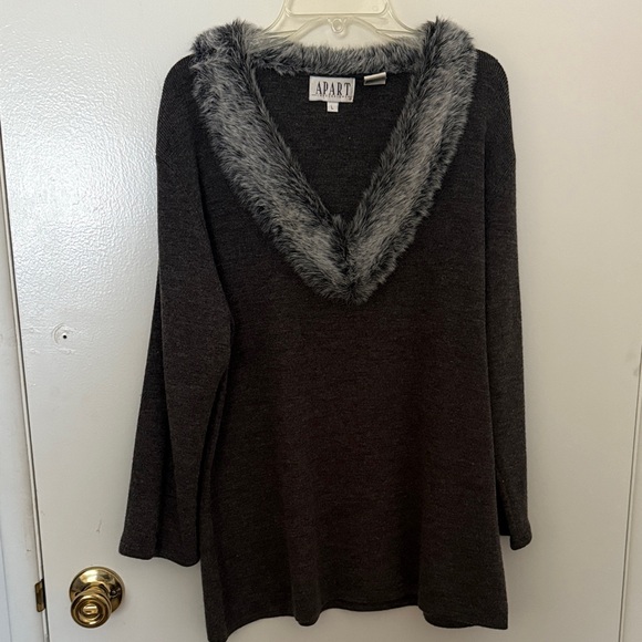 Apart Women's Charcoal V-Neck Sweater with Faux Fur Trim - Picture 1 of 3
